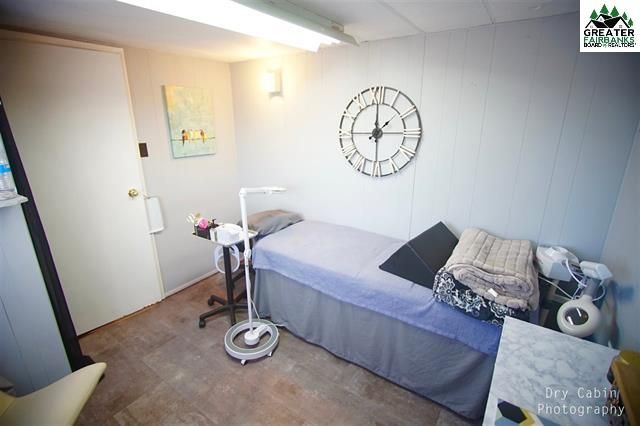 131 N Santa Claus Ln, North Pole, AK 99705